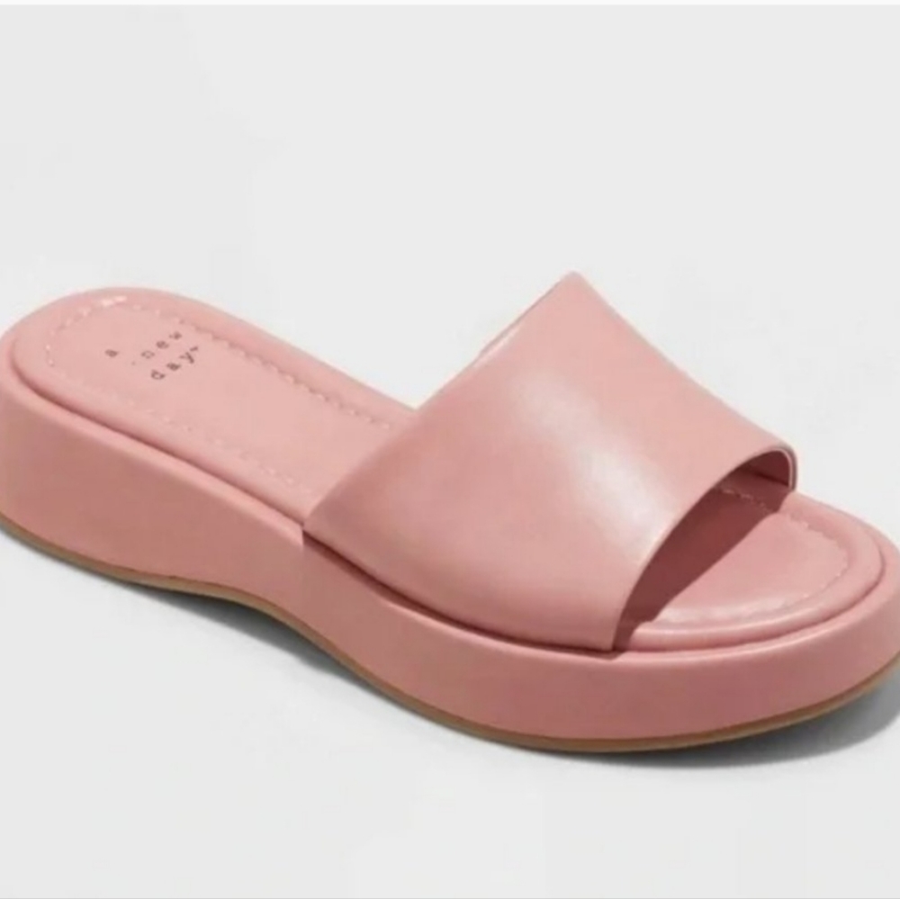 🆕️A New Day Carlita Wedge Platform Slide Sandals